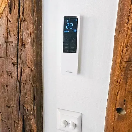 Apartment Elegant And New Paris