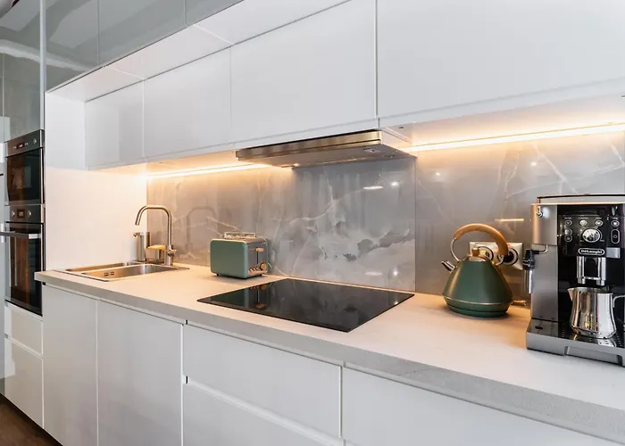 아파트 Elegant And New