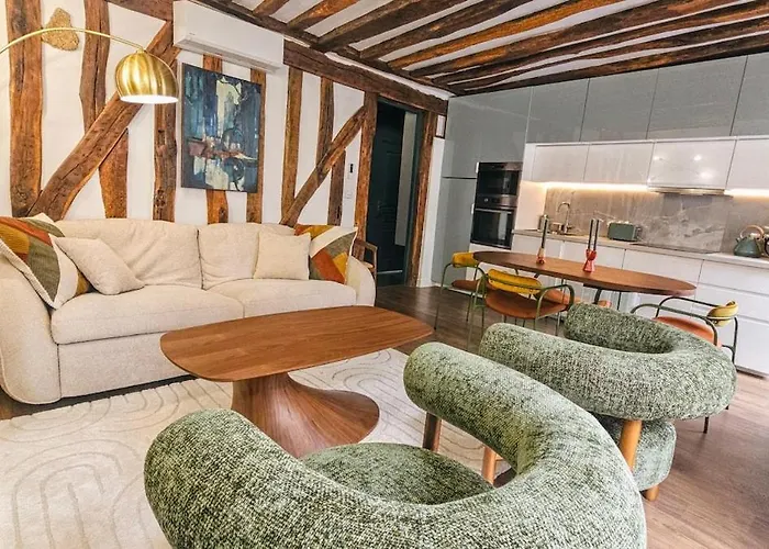 Elegant And New 아파트